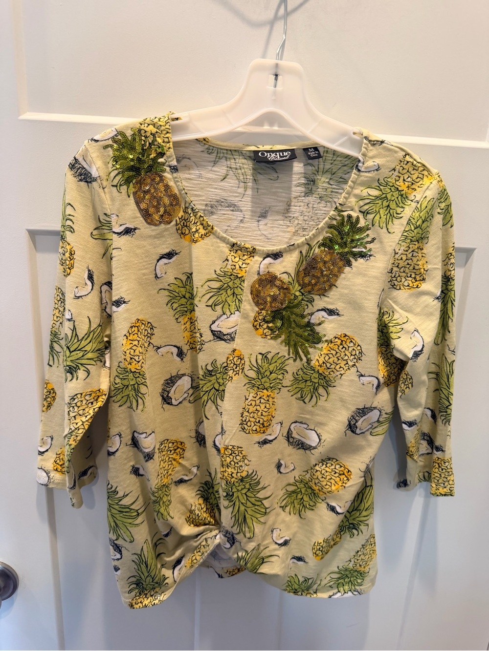 Onque Casual Pineapple Coconut Sequin Knot Front Top Yellow M